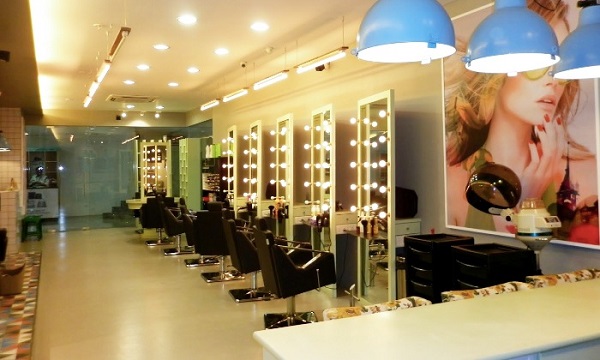 Scissors Edge – Salon By Nizam